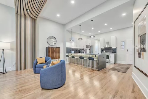 Bright and Sunlit 3 Bdrm 2 Bath