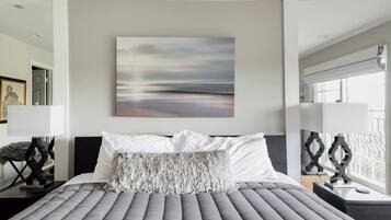 2 chambres, fer et planche à repasser, Wi-Fi, draps fournis