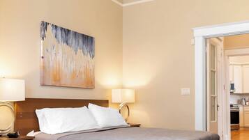 3 chambres, fer et planche à repasser, Wi-Fi, draps fournis