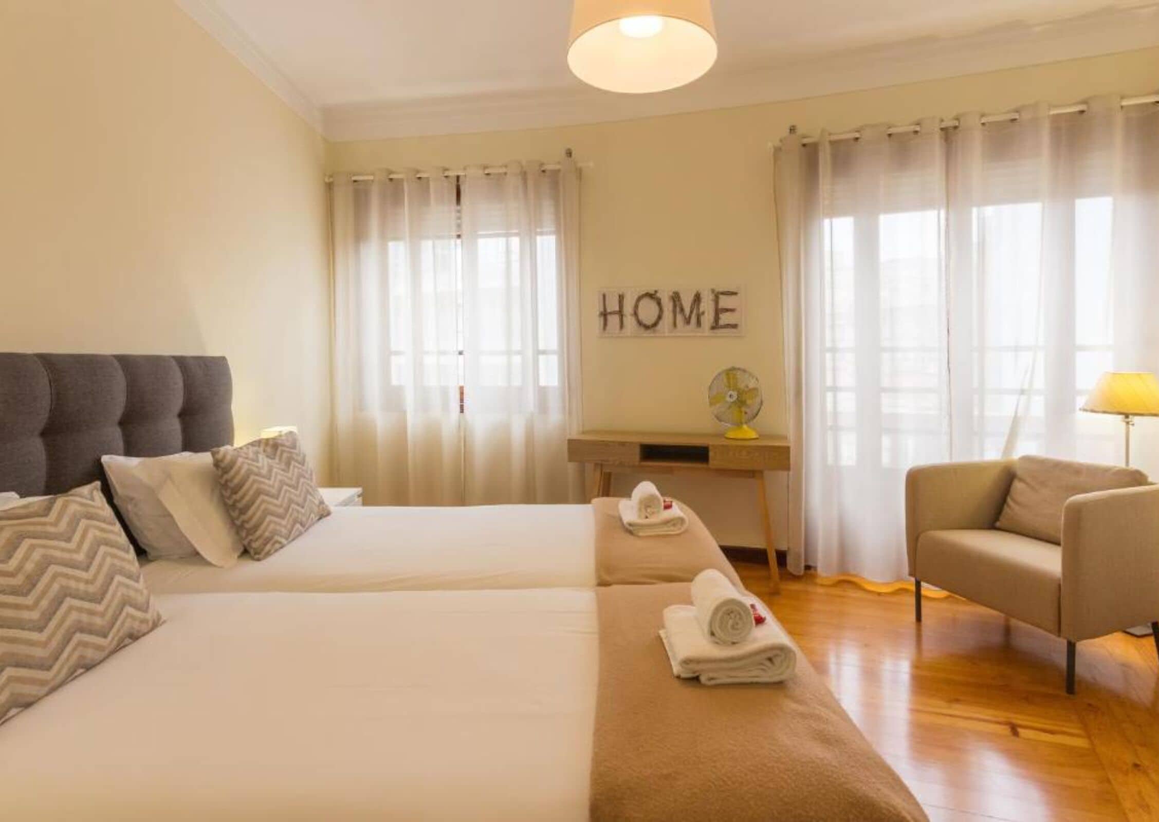 5 soverom, strykejern/-brett, wi-fi og sengetøy