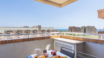 House, 3 Bedrooms, Terrace | Outdoor dining