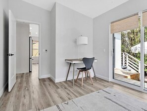 Dining - *The Quaint Cardiff Hideaway | Pack N Play Ready!* (Encinitas)