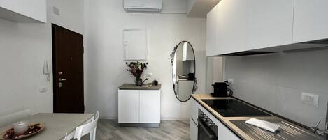 Frigorífic, forn, placa de cuina i rentaplats