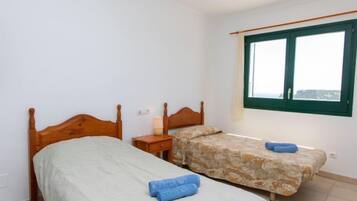 House, 4 Bedrooms, Terrace | 4 bedrooms