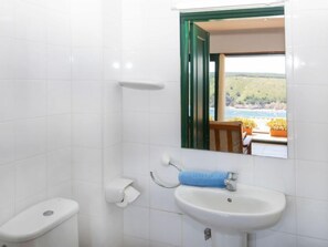 House, 4 Bedrooms, Terrace | Bathroom - Global Garbinell III 5614 (L'Escala)