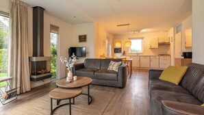 Bungalow (Wellness Wâldbungalow 4) | Oppholdsrom