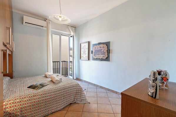 Departamento familiar, varias habitaciones (Domus 21 Near Alassio Beach) | 1 habitación, wifi gratis y ropa de cama