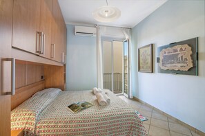 Family Apartment, Multiple Bedrooms (Domus 21 Near Alassio Beach) | 1 bedroom, free WiFi, bed sheets