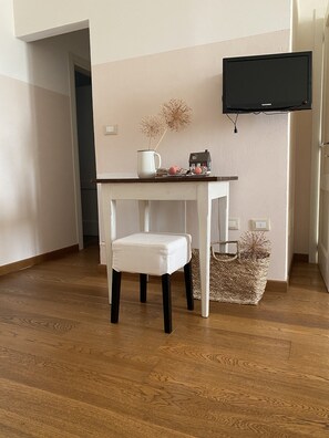 Quarto casal ou duplo superior, vista para o jardim | 1 quarto, Wi-Fi de cortesia