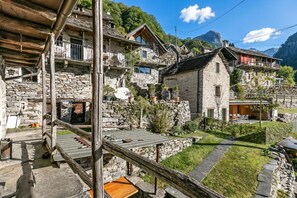 家庭木屋, 多間臥室, 山間 (Rustico Over The Bridge Verzasca 2) | 陽台