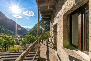 Property grounds - Rustico Over The Bridge Verzasca (Sonogno)