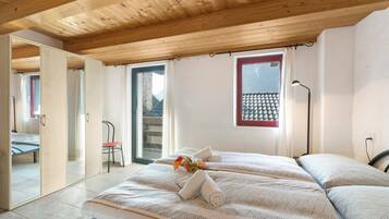 2 bedrooms, bed sheets