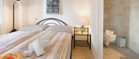 2 bedrooms, bed sheets