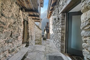 Family Chalet, Multiple Bedrooms, Mountainside (Rustico Paese Verzasca) | Exterior detail
