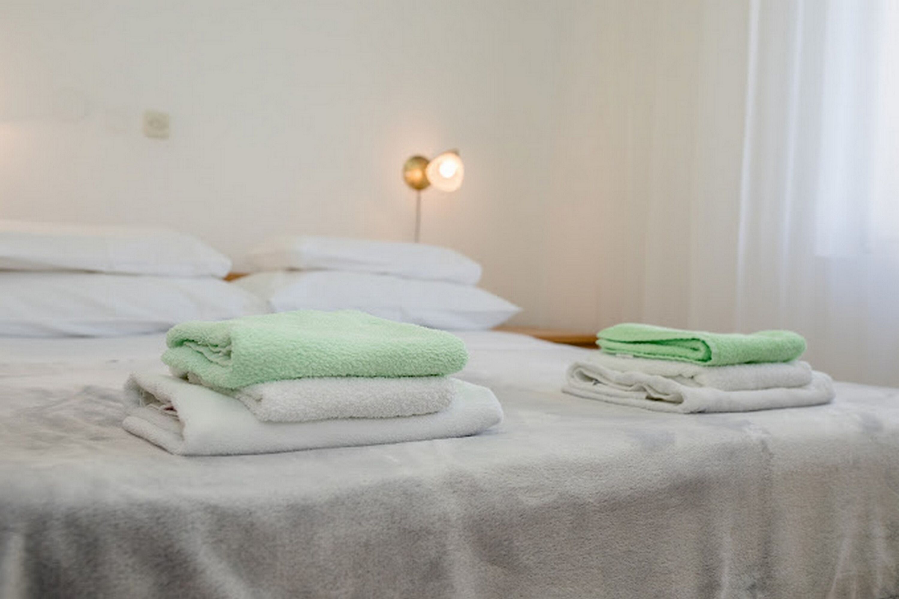 Familienapartment, Mehrere Schlafzimmer (Oasis Of Peace In Lopar) | 1 Schlafzimmer, Bügeleisen/Bügelbrett, kostenloses WLAN, Bettwäsche