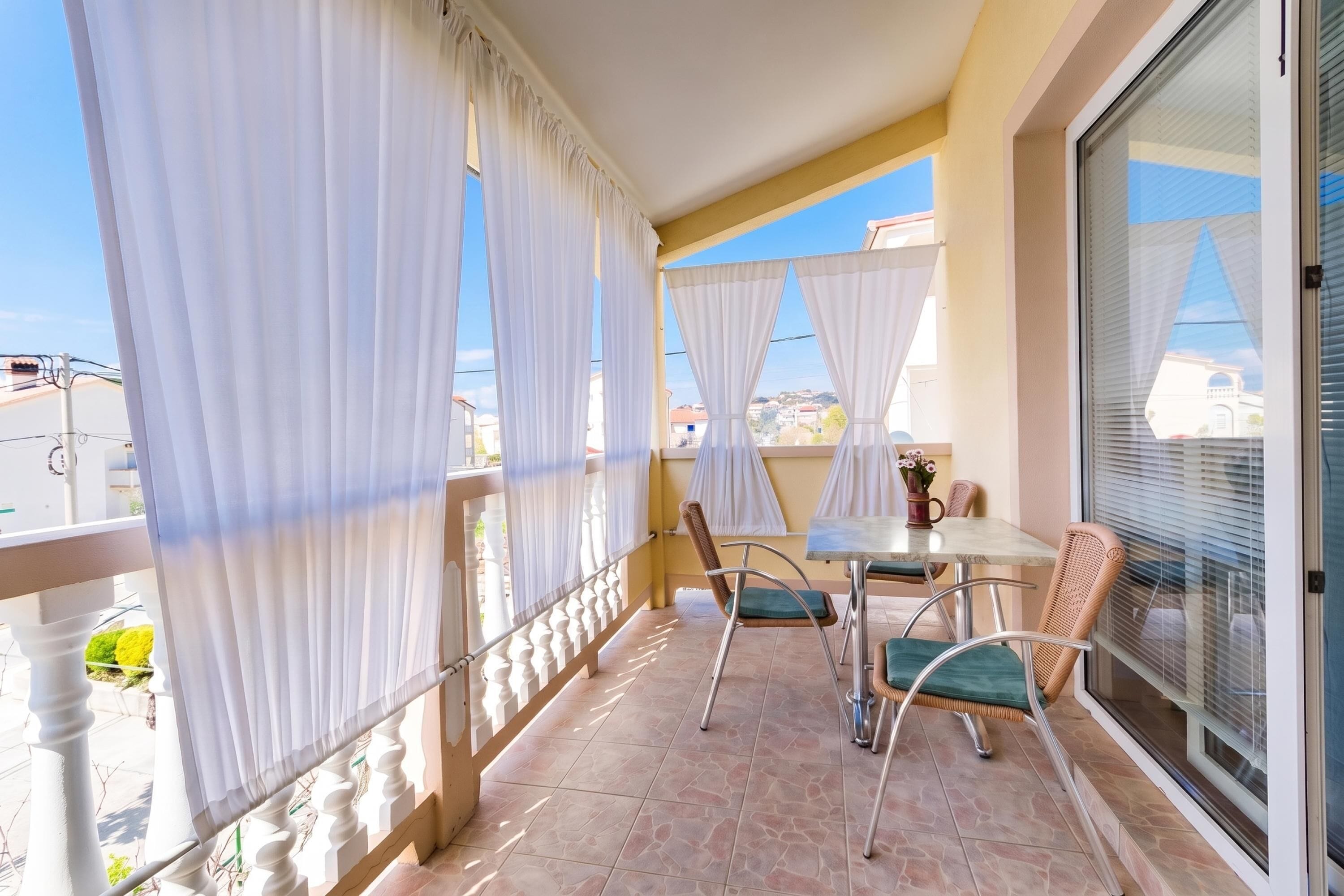 Family Apartment, 1 Bedroom, Balcony (Lopar Escape Apartment with Terrace) | Outdoor dining