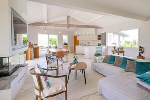 Family Villa, 3 Bedrooms, Mountainside (Maison Madalena Avec Studio) | Living area