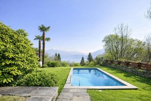 Seasonal outdoor pool - Casa Tecitt (Brione sopra Minusio)