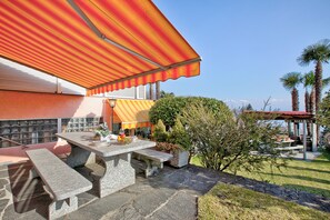 Outdoor dining - Casa Tecitt (Brione sopra Minusio)