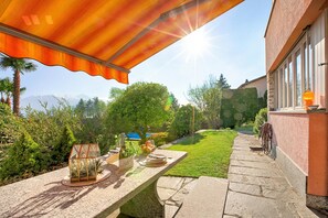 Outdoor dining - Casa Tecitt (Brione sopra Minusio)