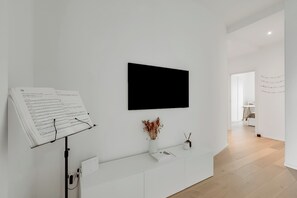 Family Apartment, Multiple Bedrooms (Sky View Apartment Monopoli) | Interior