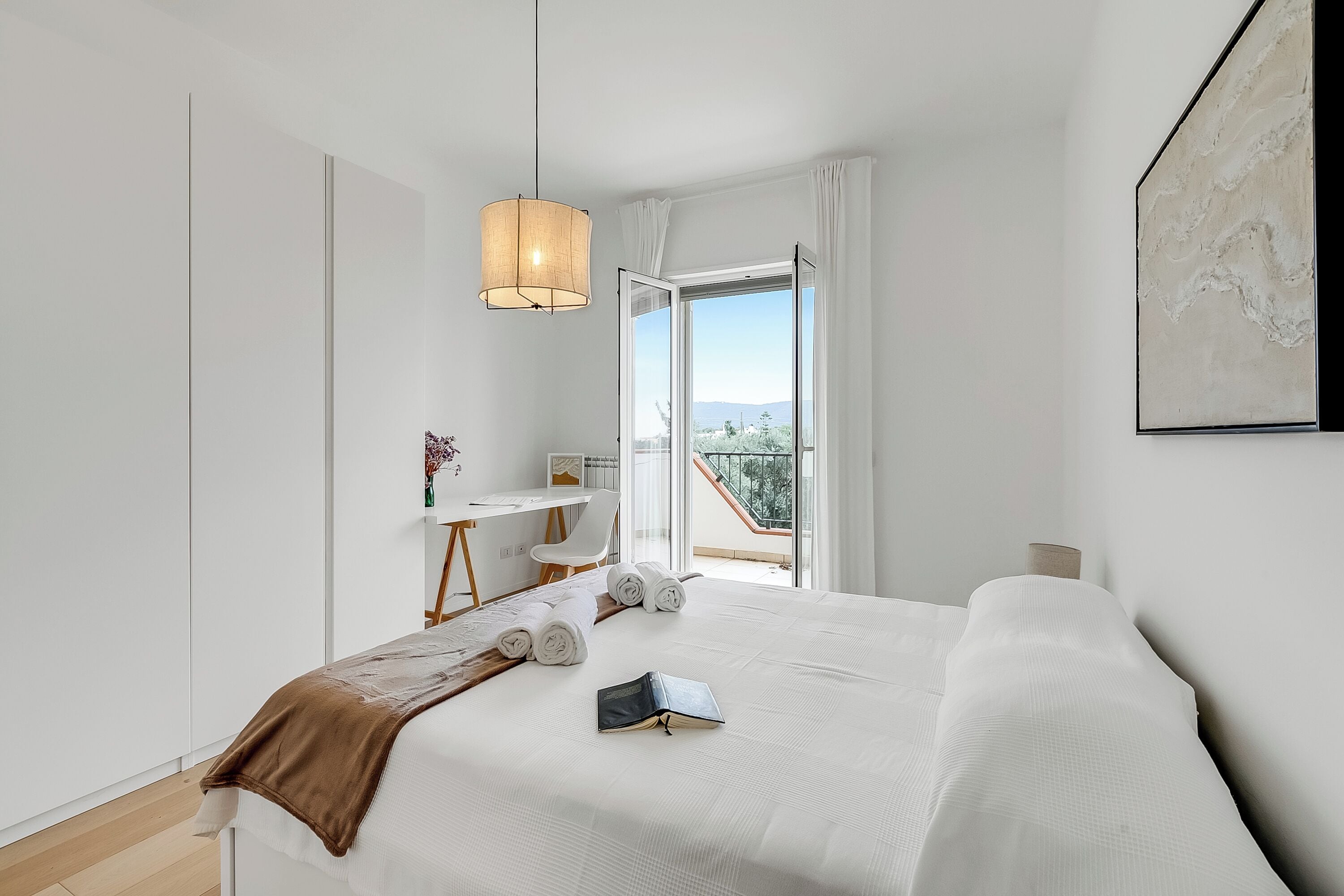 Family Apartment, Multiple Bedrooms (Sky View Apartment Monopoli)