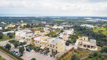 Family Apartment, Multiple Bedrooms (Sky View Apartment Monopoli) | Exterior
