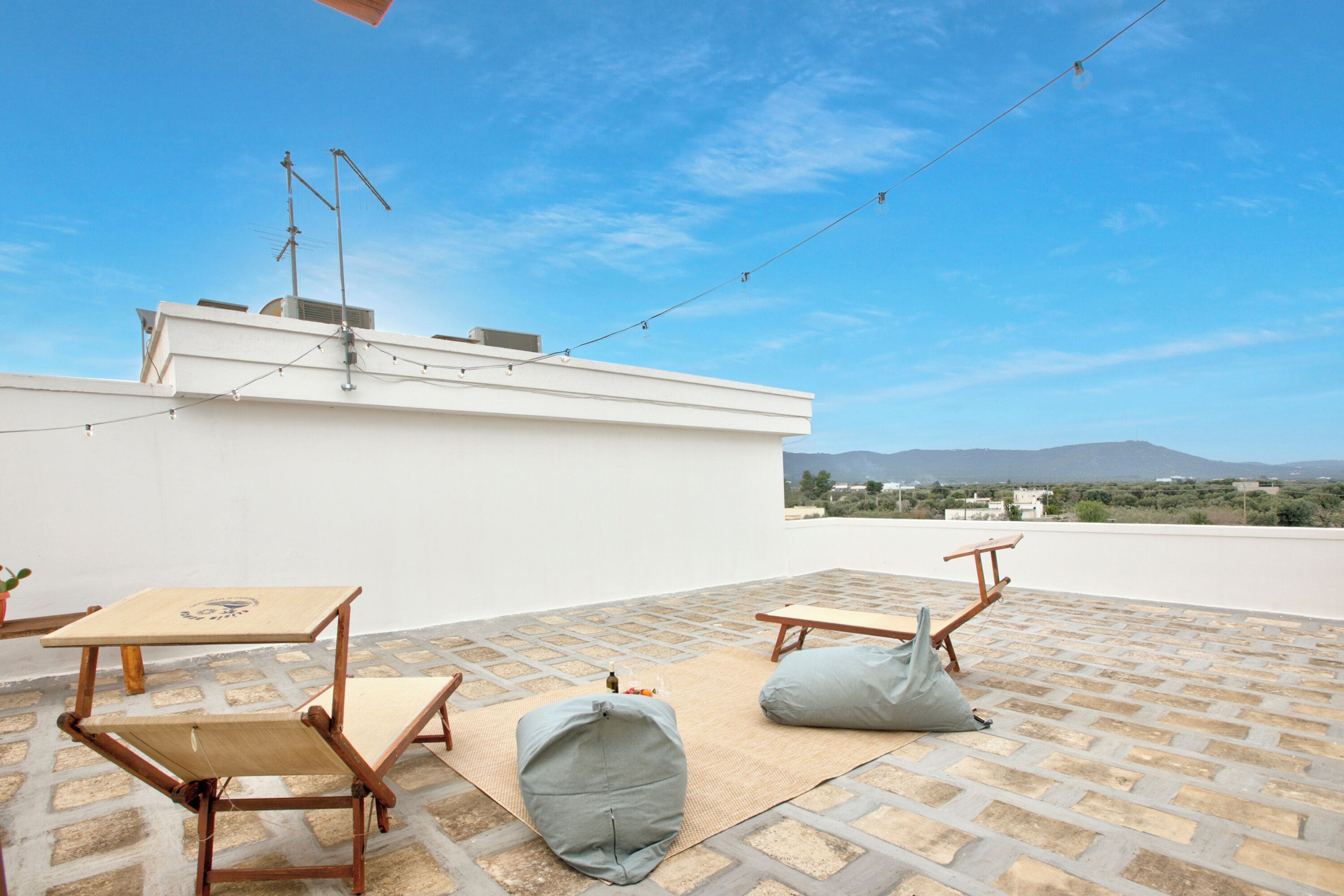 Family Apartment, Multiple Bedrooms (Sky View Apartment Monopoli) | Outdoor dining