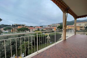 Family Apartment, Multiple Bedrooms, Mountainside (La Pietra sul Mare) | Property grounds - La Pietra sul Mare (Pietra Ligure)