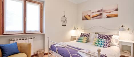 Departamento familiar, 2 habitaciones, microondas (Lakeview Bliss / pool & fenced Garden) | 2 habitaciones y wifi