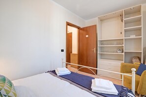 Family Apartment, 2 Bedrooms, Microwave, Mountainside (Lakeview Bliss / pool & fenced Garden) | 2 bedrooms, WiFi