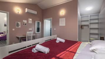 Familienapartment, Mehrere Schlafzimmer, 2 Bäder (Peaceful Istria - App Pius 2 - floor) | 2 Schlafzimmer, Bügeleisen/Bügelbrett, kostenloses WLAN, Bettwäsche
