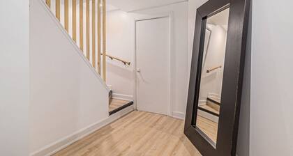 Renovated 2 Bedroom in Westboro + Parking