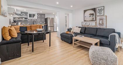 Renovated 2 Bedroom in Westboro + Parking