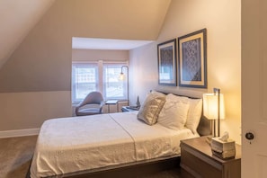2 habitaciones, tabla de planchar con plancha, cuna de viaje y wifi
