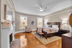 2 chambres, fer et planche à repasser, Wi-Fi gratuit, draps fournis