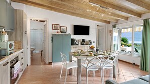 Apartment | 2 bedrooms - Appartamento Verde Salvia With Lakeview (Gargnano)