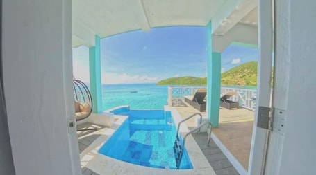 Pool. Tranquil Desires, Villa