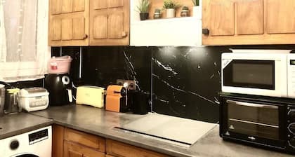 Big apartment 10 minutes from Notre Dame de Paris