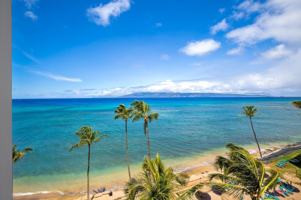 Valley Isle Resort by null