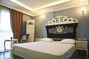 Double or Twin Room | 1 室のベッドルーム、ミニバー、デスク、ノートパソコン用作業スペース