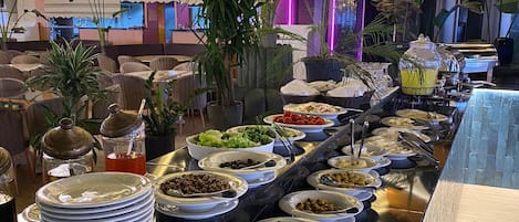 Gratis frukostbuffé varje dag