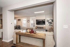 Televisión, oficina