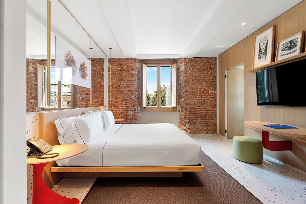 Comfort driepersoonskamer, uitzicht op stad | 1 slaapkamer, lakens van Egyptisch katoen, luxe beddengoed