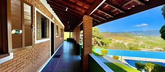 Chácara com piscina aquecida- Perdões