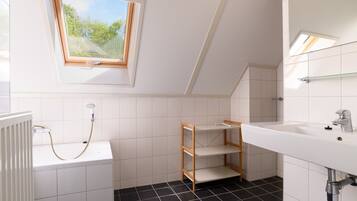 Villa (Markegaerde 6) | Bathroom