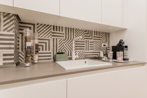 Umweltfreundliche Kosmetikartikel, Haartrockner, Handtücher, Seife