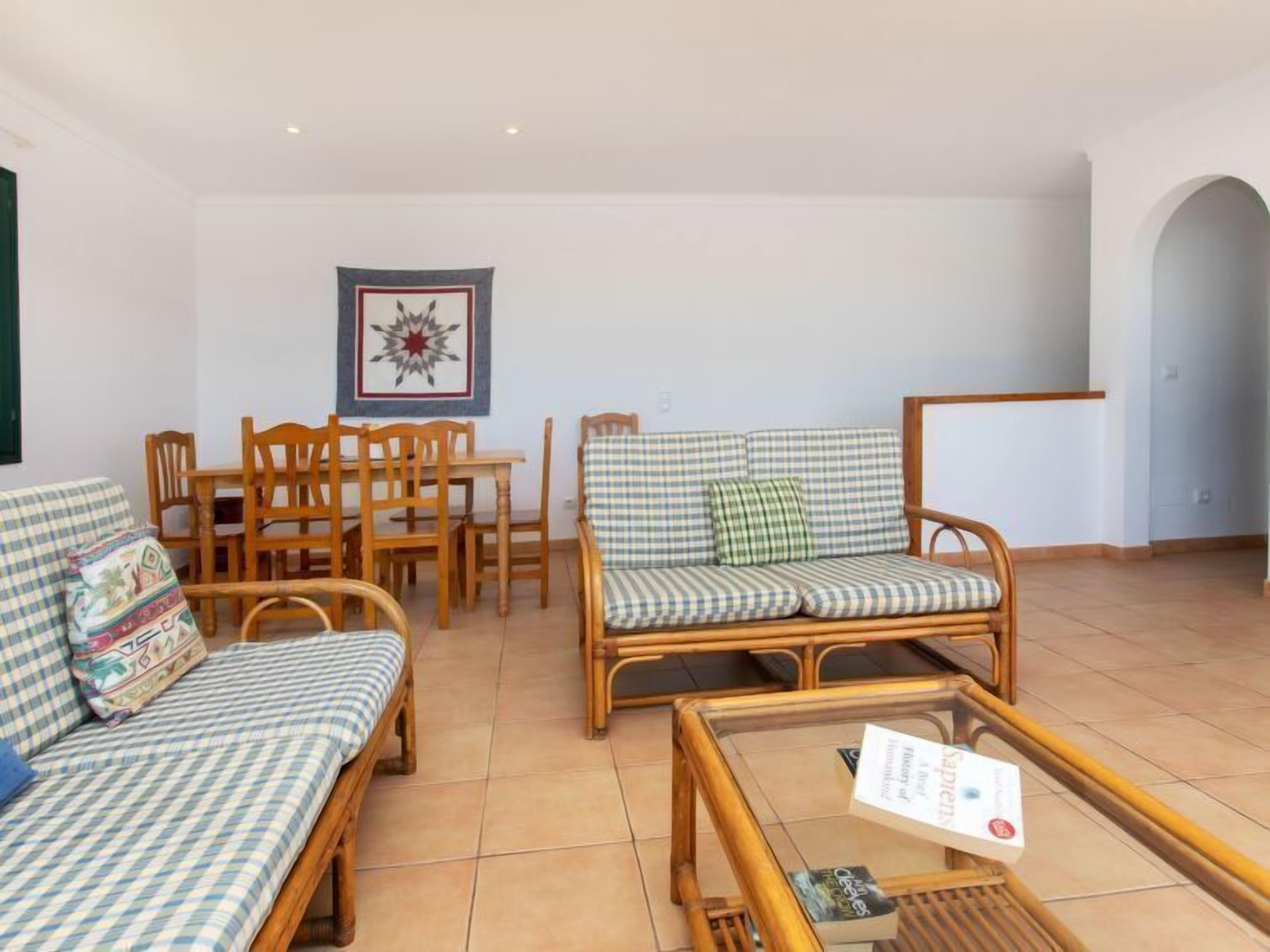 House, 4 Bedrooms, Terrace | Interior