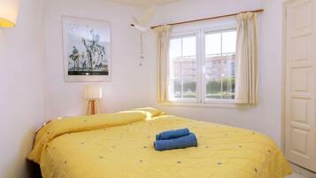 Rumah, 3 kamar tidur, teras | 3 kamar tidur