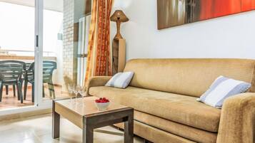 Casa, 3 dormitoris, terrassa | Sala d'estar